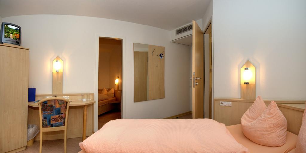 Hotel Restaurant Fallerhof Bad Krozingen Exteriör bild