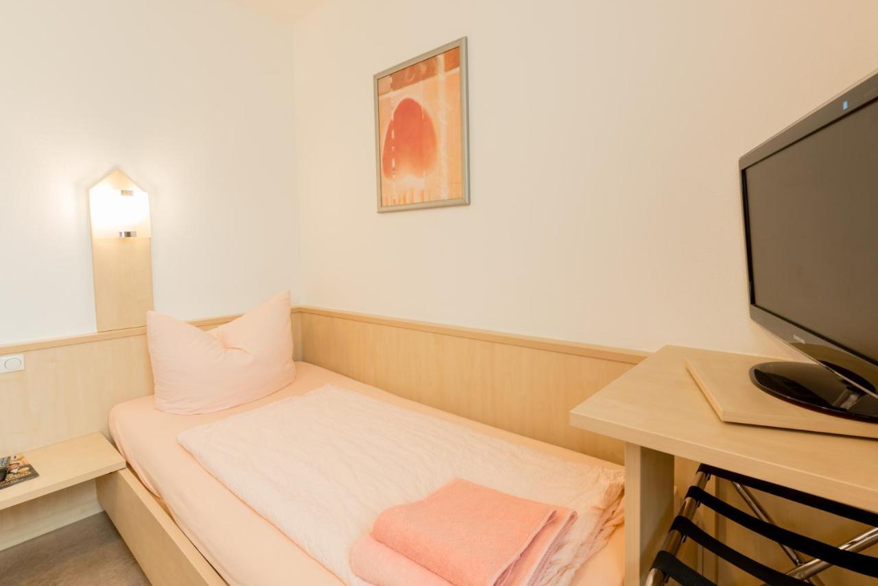 Hotel Restaurant Fallerhof Bad Krozingen Exteriör bild