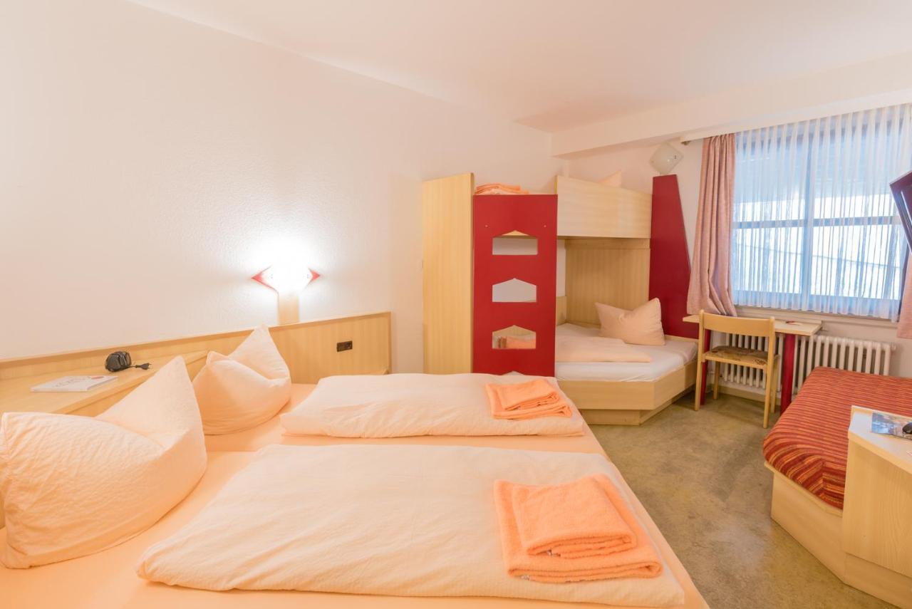Hotel Restaurant Fallerhof Bad Krozingen Exteriör bild